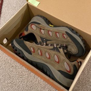Men’s Hiking Shoe